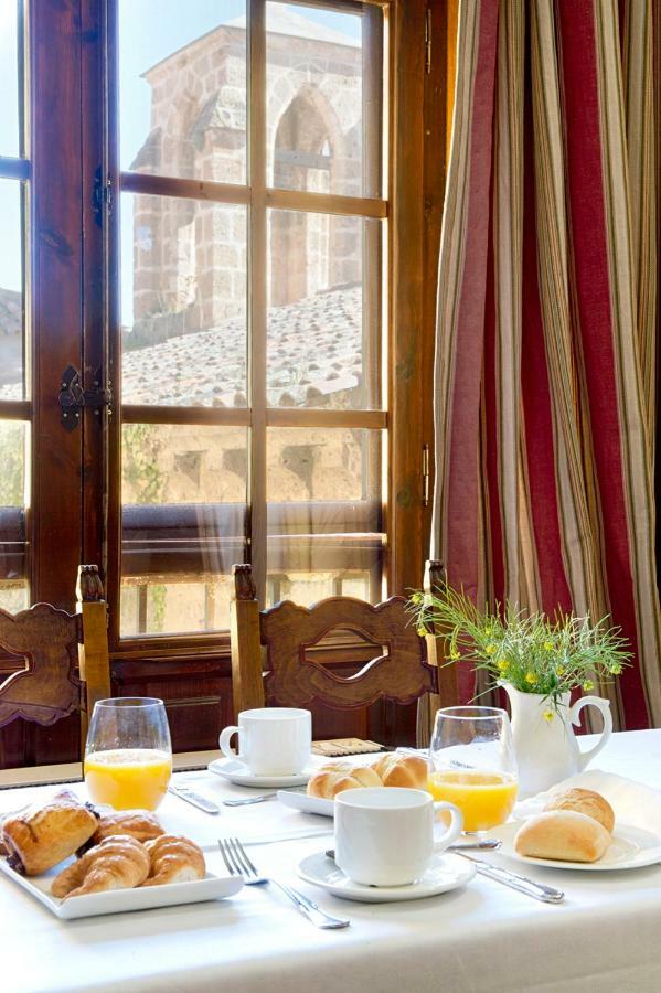 Monasterio De Piedra Hotel Nuévalos Екстериор снимка