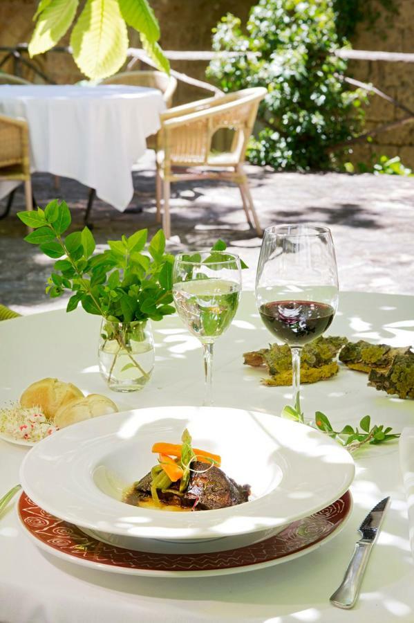 Monasterio De Piedra Hotel Nuévalos Екстериор снимка