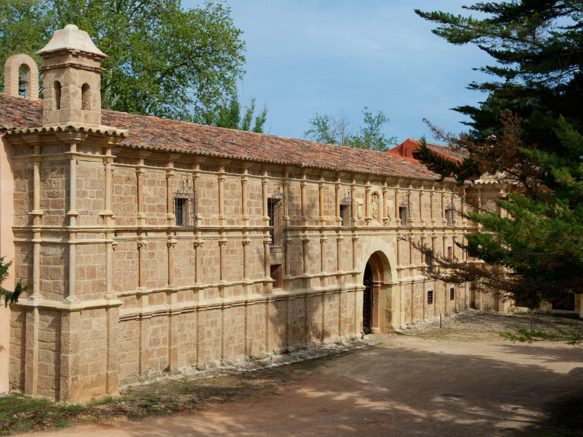 Monasterio De Piedra Hotel Nuévalos Екстериор снимка