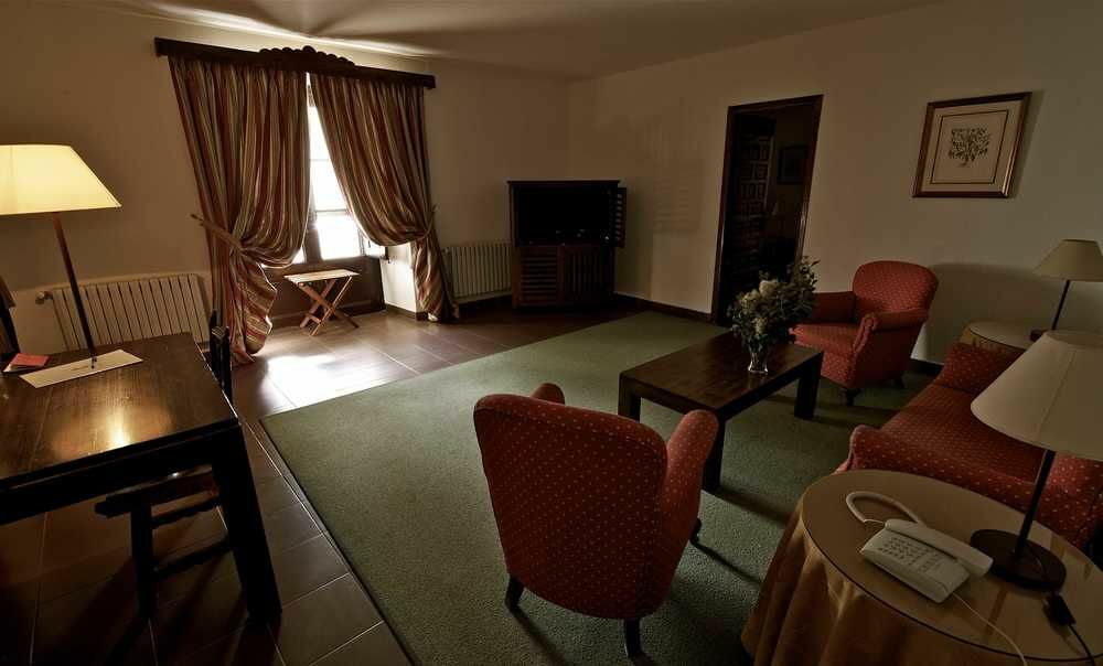 Monasterio De Piedra Hotel Nuévalos Екстериор снимка